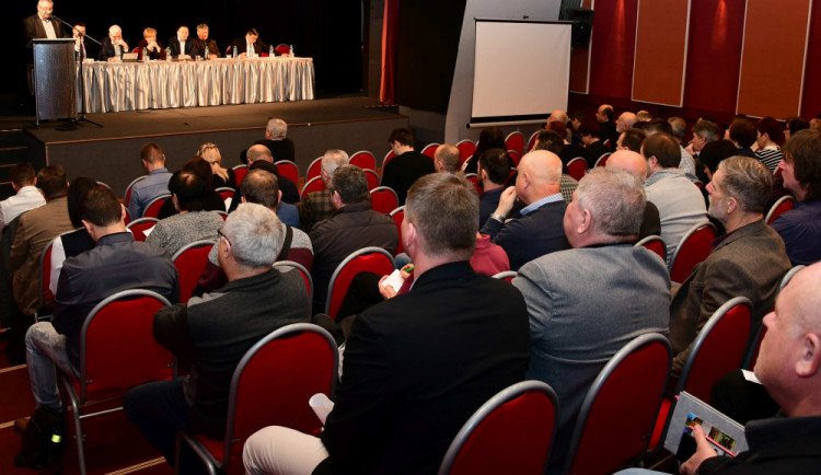 Cílem setkávání se starosty jihočeských obcí je seznámení s činností kraje v oblastech dotací, zdravotnictví, školství, cestovního ruchu či dopravy