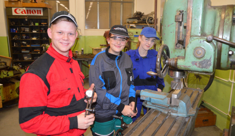 Holky a technika? Proč ne!