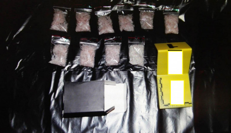 Písečtí kriminalisté zadrželi dalšího dealera pervitinu