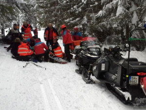 Záchranáři na Zadově zasahovali u dalšího zraněného lyžaře