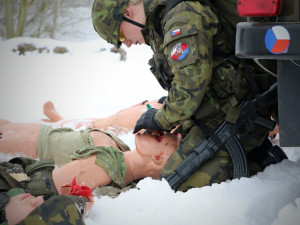 Nosní vzduchovod je jednou z pomůcek, které jsou využívány pro zprůchodnění dýchacích cest.