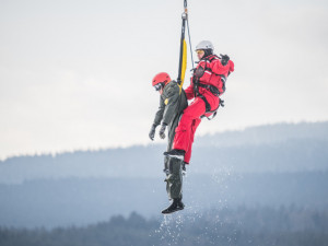 Když jde o čas, nastupují na scénu vojáci