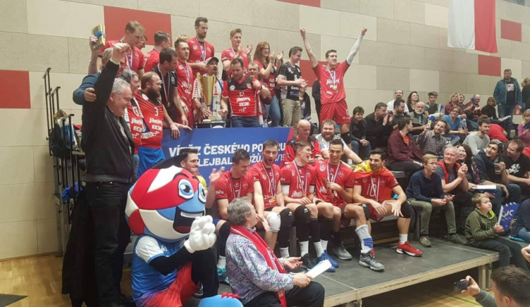 Jihostroj smetl Kladno a po osmi letech zvítězil v souboji o Český pohár