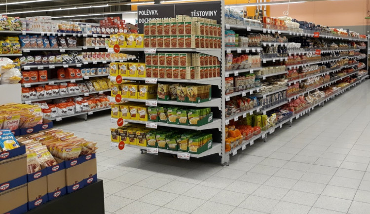 Přestavba hypermarketu Globus v Českých Budějovicích je v plném proudu