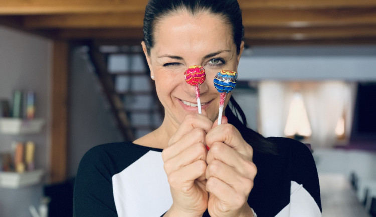 Troška plazmy, čtyřicet minut pohody a lízátko.