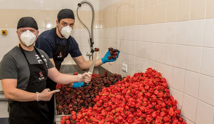 Dva Brňané v USA obhájili titul nejlepších výrobců chilli omáček na světě