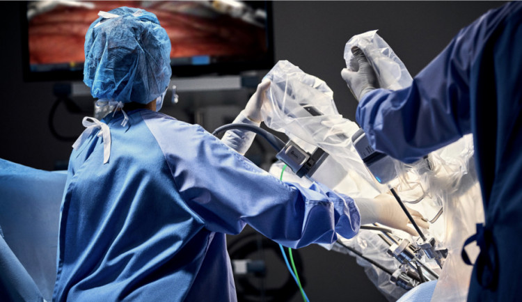 Nemocnice v Budějcích zavádí robotickou chirurgii