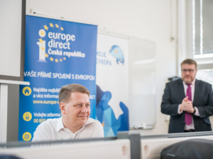 Na Jihočeské univerzitě se debatovalo o euru. Přednáška trhla návštěvnický rekord