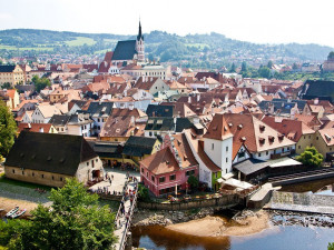 Krumlov od června zavede zpoplatnění zájezdových autobusů
