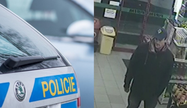 Nepoznáváte tohoto muže? Platil v Brně ukradenou kartou
