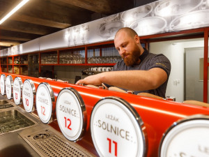 Po dvou letech rekonstrukce se v pátek 29. března otevře restaurace a pivovar Solnice