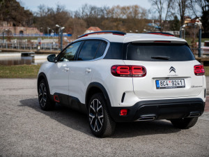 Reprezentativní a komfortní. Citroën C5 Aircross strčí do kapsy ne jedno SUV