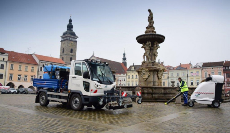 Město čeká jarní úklid.