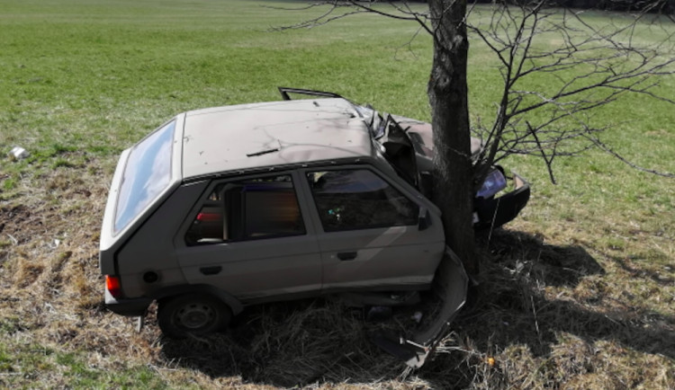 Na Táborsku se stala vážná dopravní nehoda, na místě přistával vrtulník letecké záchranné služby