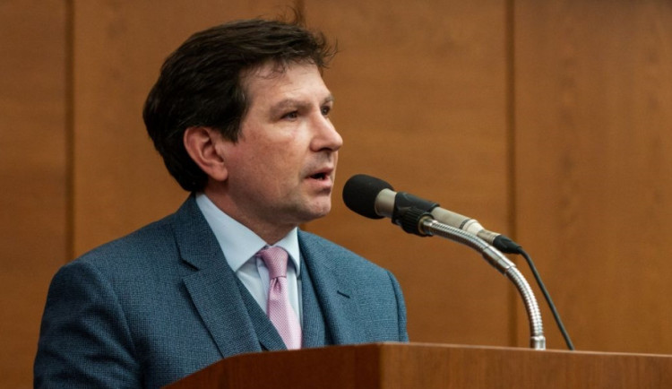 Novým rektorem Masarykovy univerzity se stane neurolog Martin Bareš