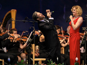 Mezinárodní hudební festival láká do Krumlova na moderní gospely, slavné operní árie nebo keltskou hudbu