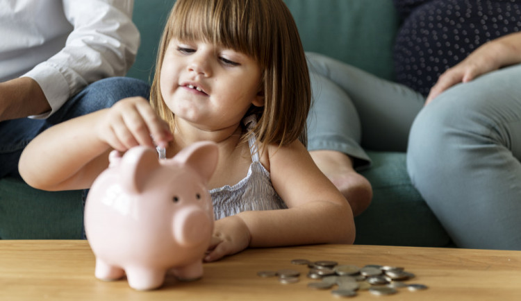 Na první dětské otázky spojené s penězi odpovídá projekt Společně bezpečně