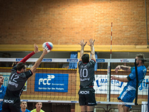 SOUTĚŽ: Jihostroji chybí jeden vítězný zápas. Postoupit může už zítra
