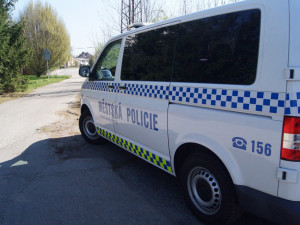 Strážníci se zapojili do akce Jehla. Po Budějcích hledali použité injekční stříkačky