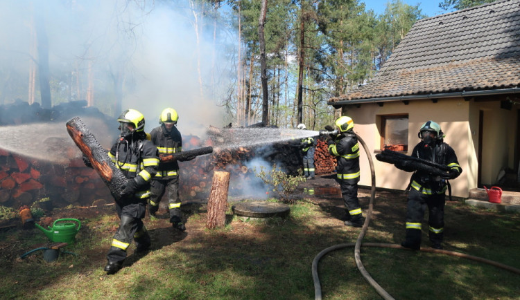 Počasí děsí hasiče. Riziko požárů je jedno z nejvyšších v Evropě