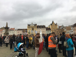 VIDEO: Na náměstí demonstrovali lidé za nezávislost justice. Přidali se k akci Nejsme slepí!