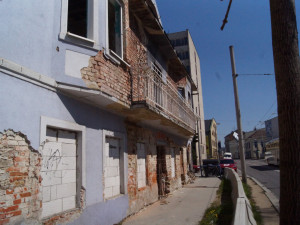 Kabaret v Průmyslové zbourá město. Náklady bude po majiteli vymáhat zpětně