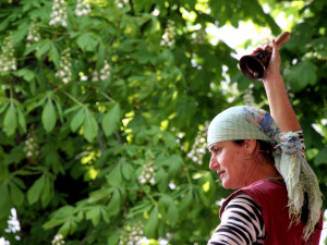 Počasí se umoudřilo, takže si děti u Slavie užily krásný čarodějnický večer