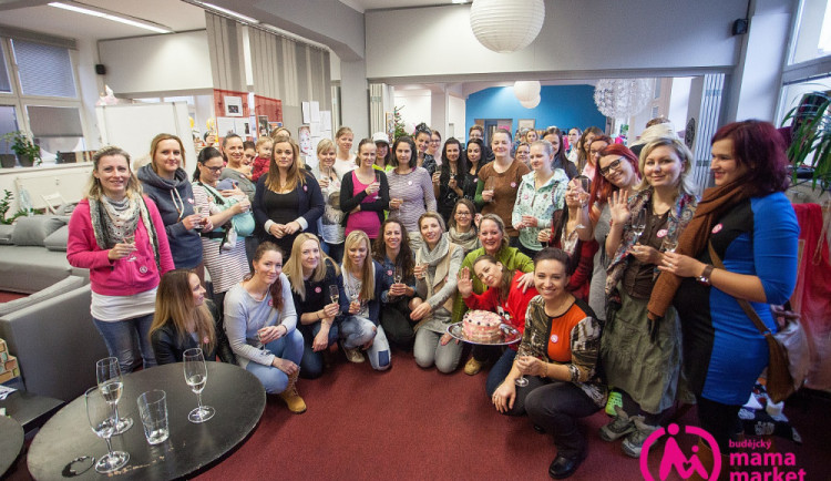 Budějcký Mama Market se vrací do Riegrovky. Představí různorodé projekty
