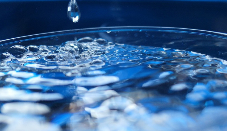 water-2634916_960_720