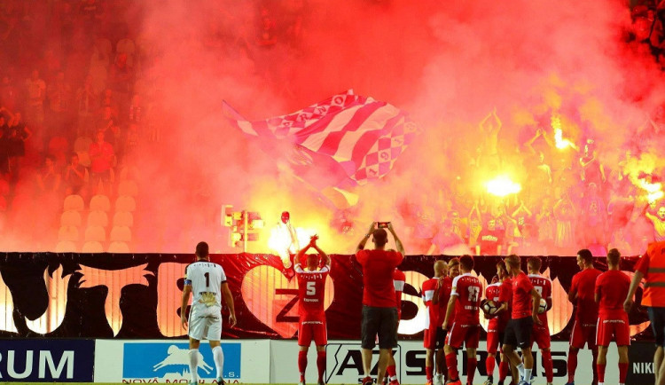 SOUTĚŽ: Zápas jara je tu! Zbrojováci se dnes porvou o třetí místo s Hradcem