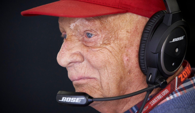Zemřel trojnásobný mistr světa formule 1 Rakušan Niki Lauda