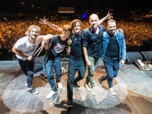 Chinaski zahrají v Pivovarské zahradě. Přizvali si i hosty