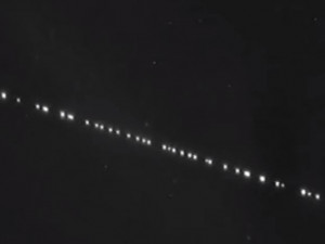 VIDEO: Minulý týden mohli lidé na obloze pozorovat podivná světla
