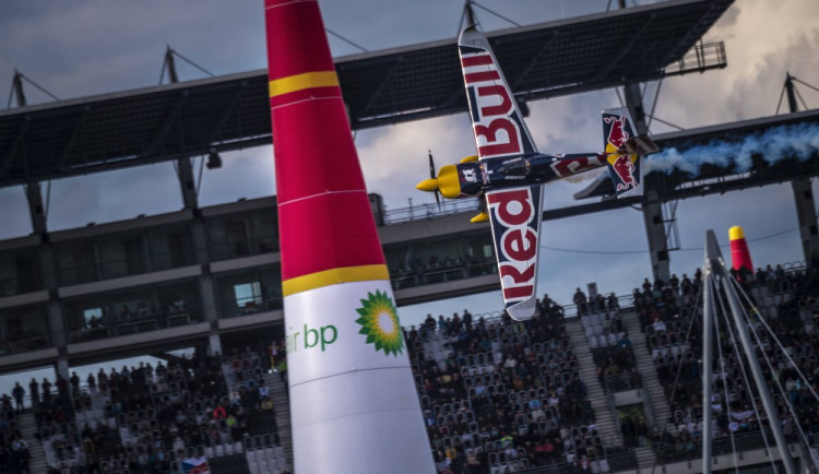 Letecký seriál Red Bull Air race končí. Podle firmy o něj byl malý zájem