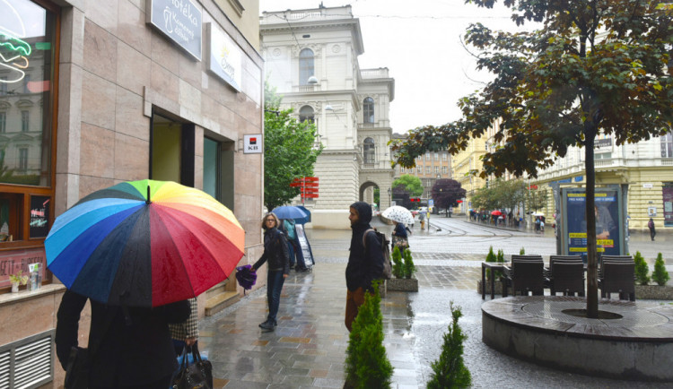 Legendární hodiny 'na Čáře' už nenajdete, prochází opravou