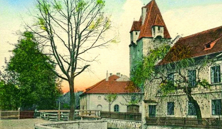 DRBNA HISTORIČKA: Rabenštejnská hradební věž byla místem pro těžké zločince