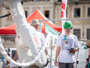 V Budějcích začal sochařský festival, sochy tiskne i robot