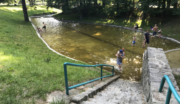 Oprava brouzdaliště u Malého jezu je dokončena. Vyšla na milion