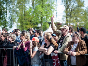 Online nákup vstupenek na festivaly se nemusí vyplatit. Mohou být dražší, ale i neplatné