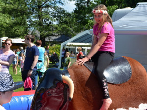 Bavili se zpěváci i publikum. Výtěžek pomůže opět prachatické nemocnici