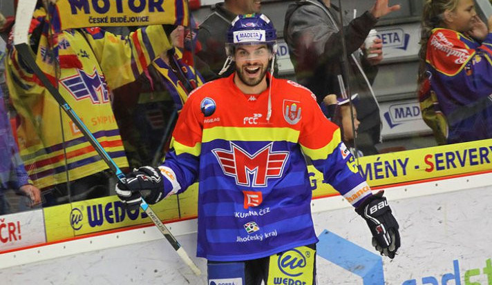 Kanaďan David Gilbert pokračuje v Motoru