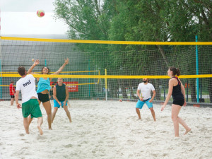 Pro Bazalku hrálo 22 týmů. Vybrané peníze putují na pokrytí nákladů fyzioterapie