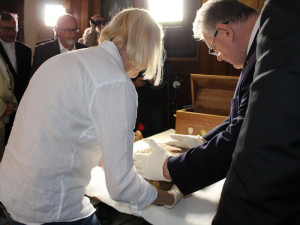 V Budějcích vyzvedli ostatky zpovědníka Přemysla Otakara II.