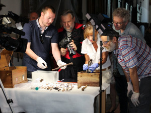 V Budějcích vyzvedli ostatky zpovědníka Přemysla Otakara II.