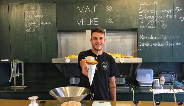 Hranolky, které v Budějcích chyběly. Znáte Faency Fries?