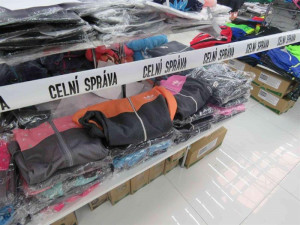 U Vyšáku zabavili celníci padělané zboží za téměř 15 milionů korun