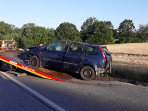 U Třeboně se stala tragická dopravní nehoda. Na místě zemřel sedmadvacetiletý řidič osobáku