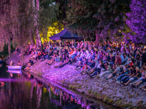 Na Slepém rameni ještě zahraje profesionální big band, a capella a Monika Absolonová