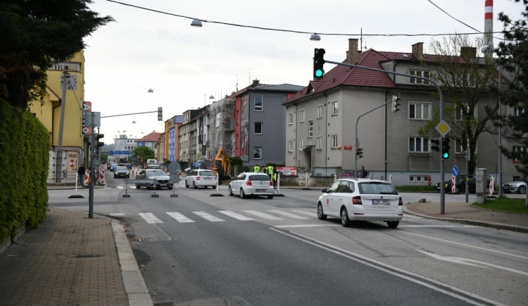 Uzavírka Mánesovky