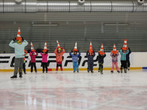 Projekt Děti do bruslí ukončil druhou fázi. Z laiků jsou teď profíci